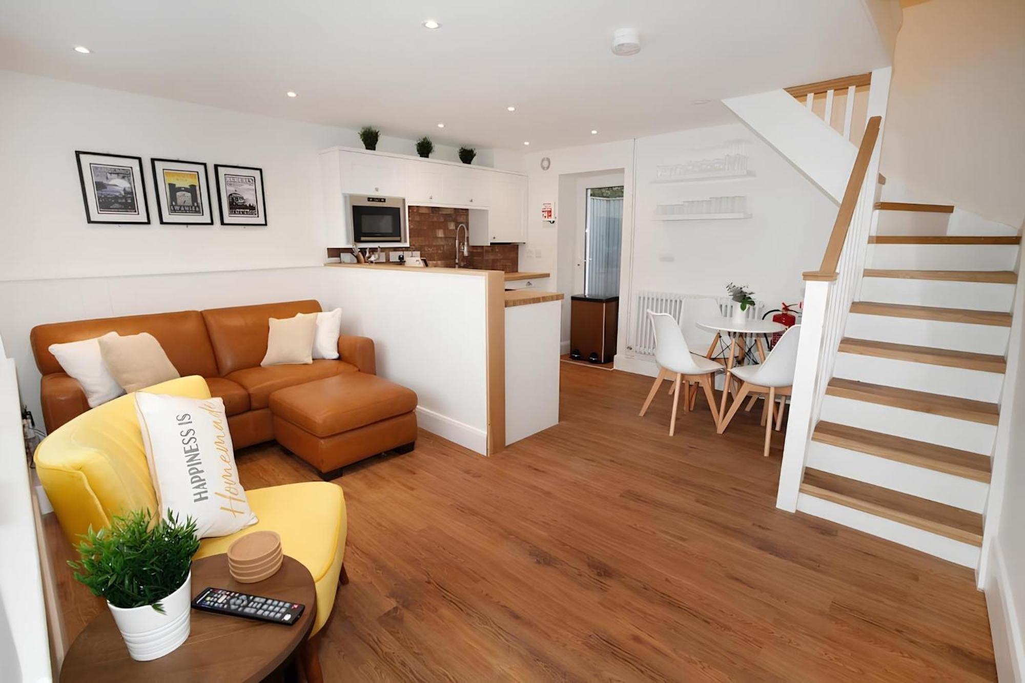 Tucked Away, Beach Access Sleeps 4 The Mumbles Zewnętrze zdjęcie